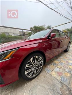 نيسان ألتيما